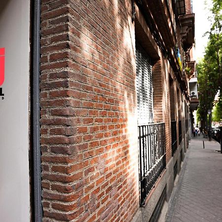 Fit Hostel Madrid Bagian luar foto