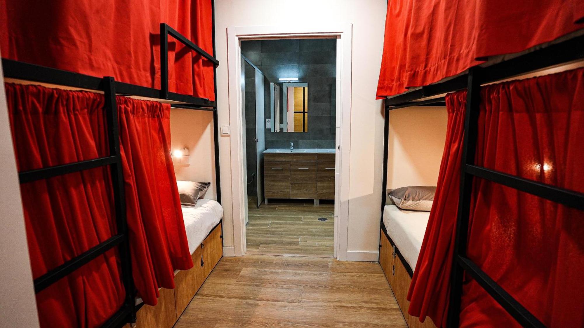 Fit Hostel Madrid Bagian luar foto