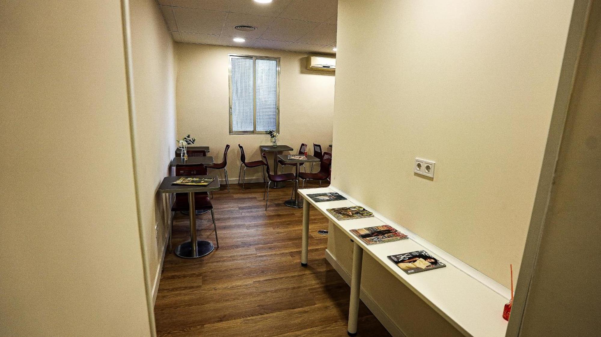 Fit Hostel Madrid Bagian luar foto