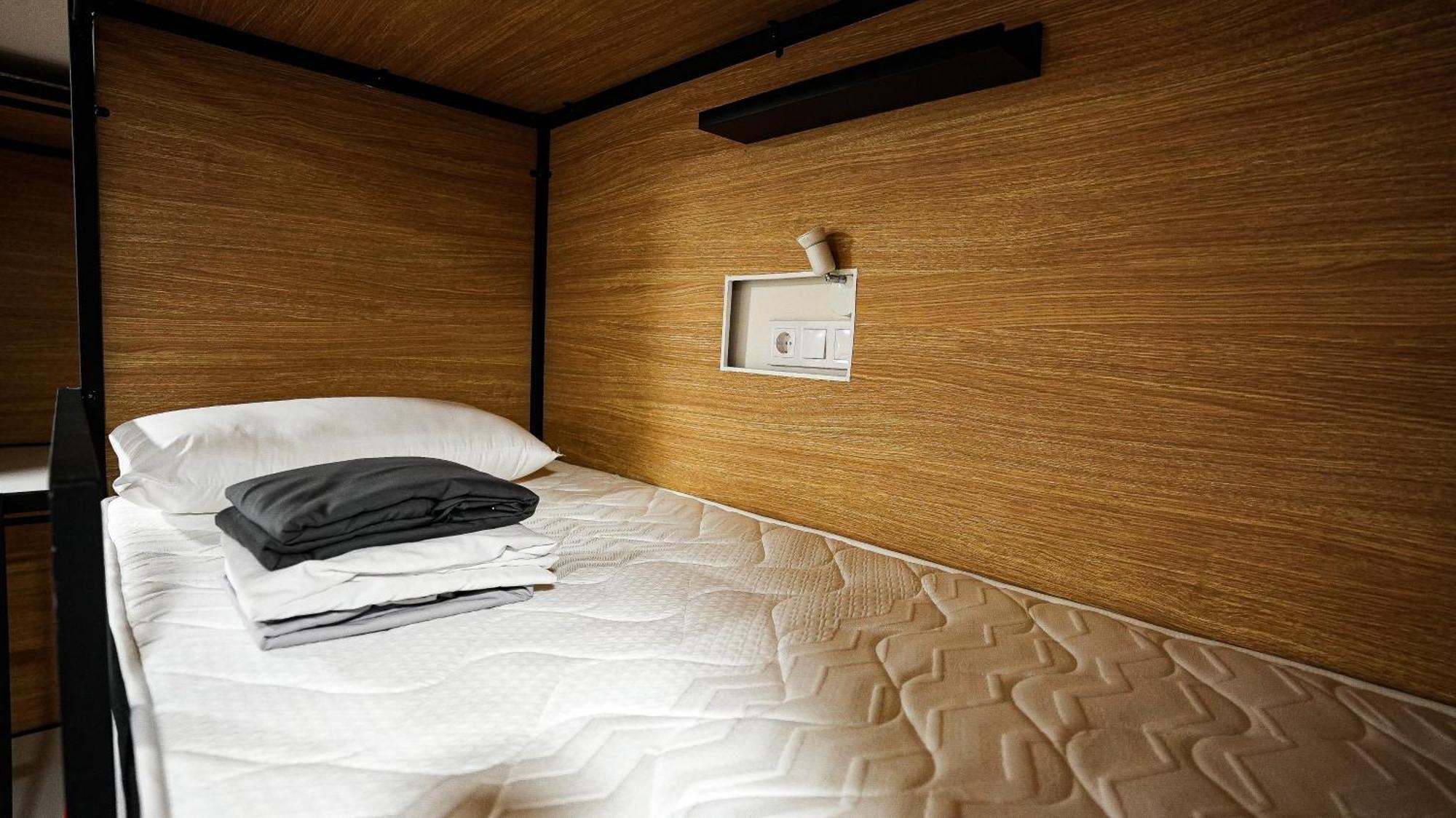 Fit Hostel Madrid Bagian luar foto
