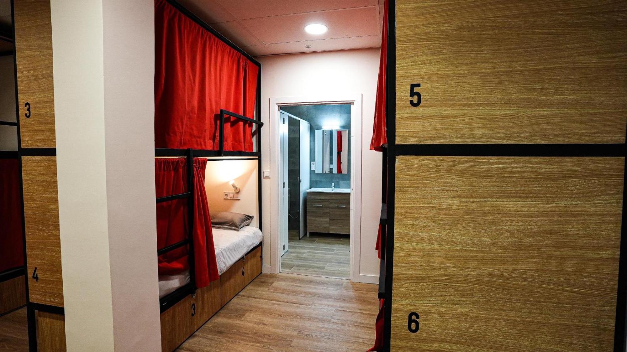Fit Hostel Madrid Bagian luar foto