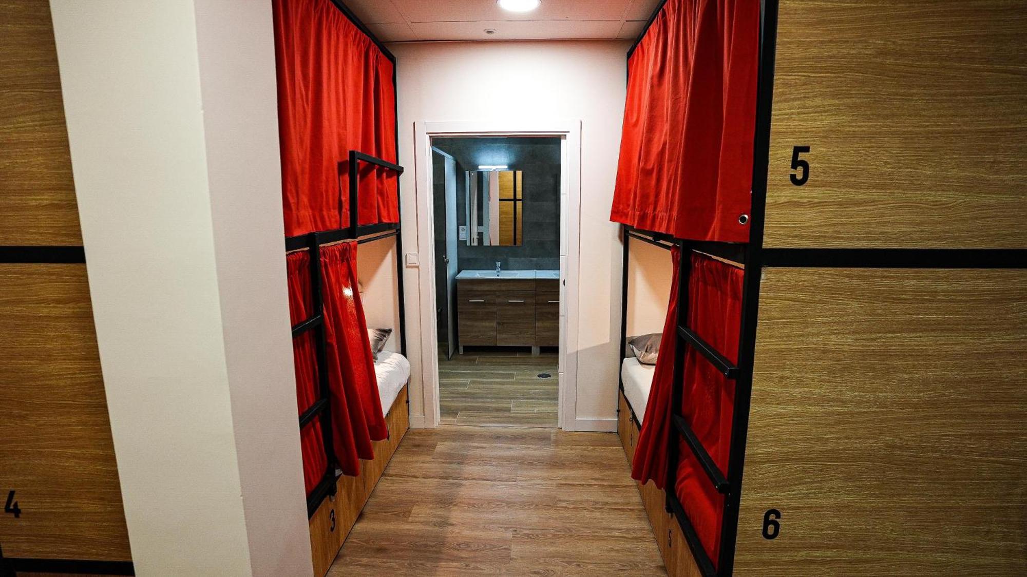 Fit Hostel Madrid Bagian luar foto